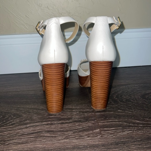 Michael Kors platform sandals - Picture 3 of 4